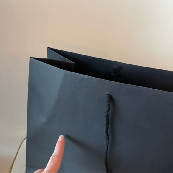 Authentic Large Gucci Black Paper shopping Bag for purse - Picture 7 of 8